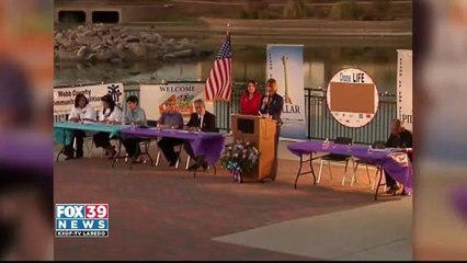 Remembering suicide victims