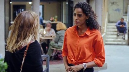 Plus belle la vie : [Indiscrétion] - Adriana surprend une discussion entre Estelle et Fanny...