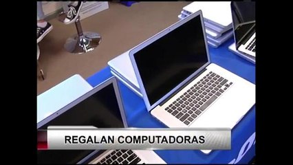 Regalan Computadoras