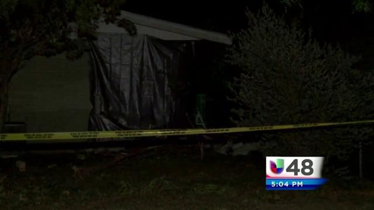 Sospechoso fue arrestado después de impactarse en casa