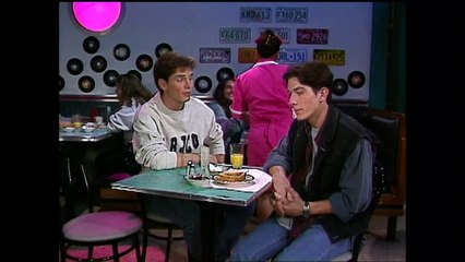 Watatatow - S7 E30 - Je veux un scooter