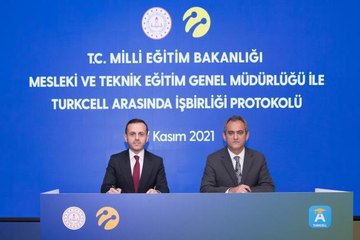 Turkcell ve MEB'den gençlere yazılımcı olma fırsatı