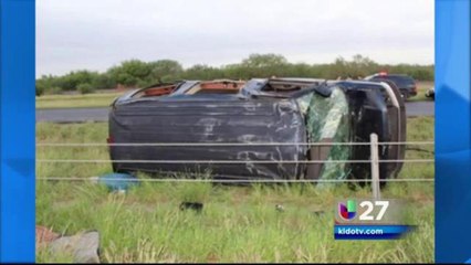Hombre pierde la vida en volcadura en Carretera 35
