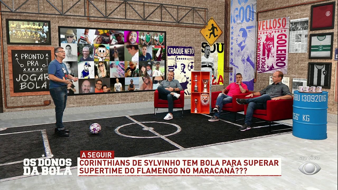 Olha, se depender dos palpites do 'Donos', hoje o Flamengo ganha fácil do Corinthians hein? Apenas o Craque Neto acha que o Timão vai vencer o jogo... E aí, palpites?#OsDonosDaBola