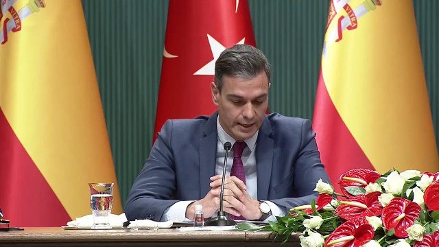 Sánchez: Se ha acordado vacunar con una tercera dosis a los mayores de 60 años