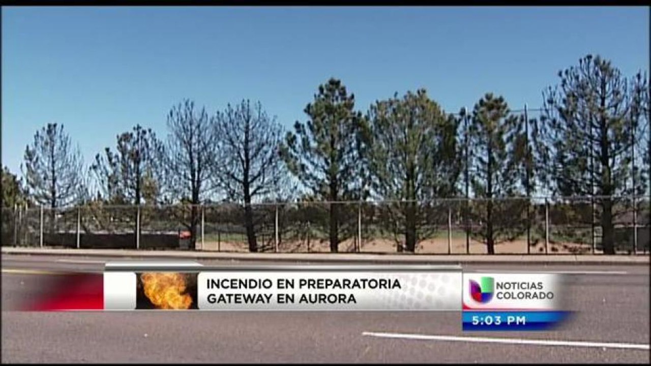 Incendio en preparatoria de Aurora