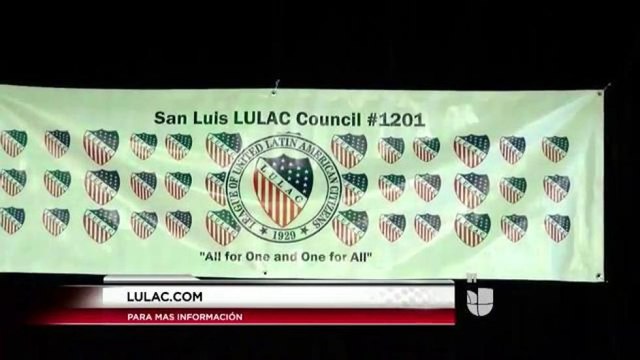 Recaudan fondos para ayuda a estudiantes universitarios.