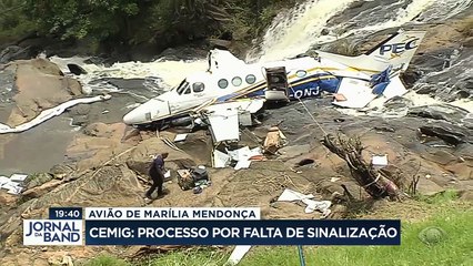 Скачать видео: A filha do piloto do avião que levava Marília Mendonça vai entrar com uma ação contra a companhia de energia de Minas Gerais. #BandJornalismo