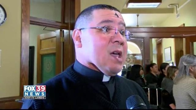 Laredo Catholics celebrate Lent