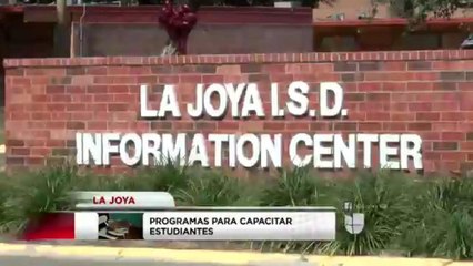 Programas para capacitar estudiantes en La Joya