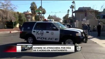 Un Hombre Atrincherado en Las Vegas apuñala a oficial canino