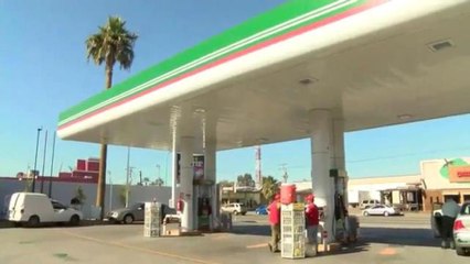 Baja el precio de la gasolina.