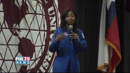 NASA Astronaut Stephanie Wilson speaks at TAMIU