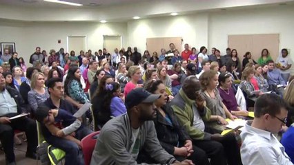 Padres de Loudoun alzan sus voces en contra del Plan 12