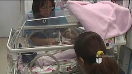 Bebé se debate entre la vida y la muerte