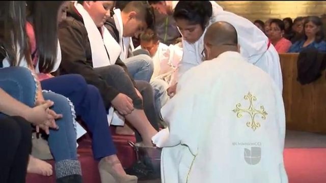 Católicos celebran el Jueves Santo