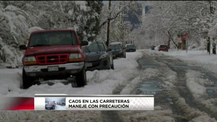 Tormenta de nieve origina el caos en las carreteras