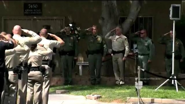 Policía Metropolitana de Las Vegas Le dan el último Adiós al Oficial Canino, Nicky