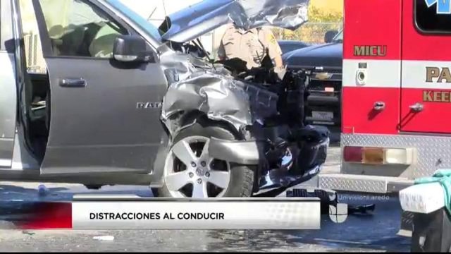Conductores Distraídos son la Causa Número Uno de los Accidentes Vehículares