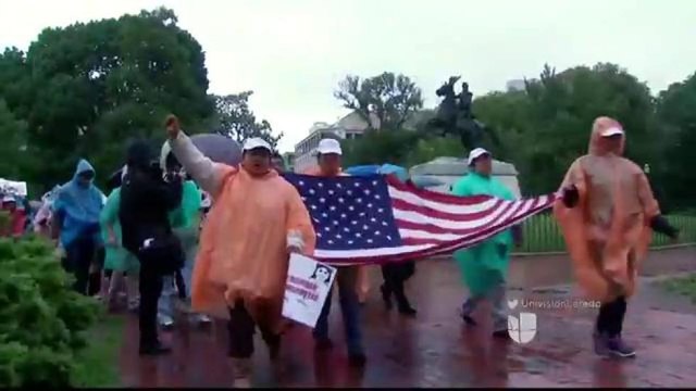 Protestan por Nuevas Redadas de Inmigración Ordenadas por el Presidente Obama