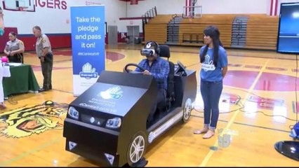 Paseo Virtual para Detectar los Peligros de Textear mientras Conduce