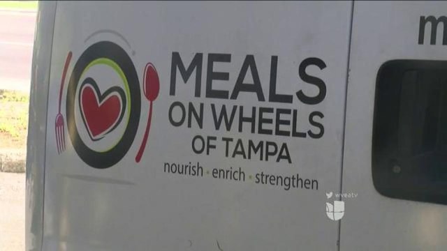 VIDEO: Meals on wheels busca voluntarios bilingües
