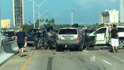 Se registra volcadura en puente de la Isla del Padre