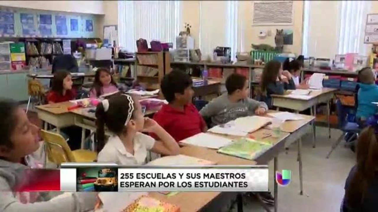 VIDEO: Listas las escuelas del Condado Hillsbororugh