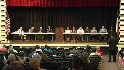 Se llevo a cabo un foro público en Odessa para debatir acerca de la relación entre la policía y la c