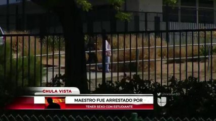 Maestro arrestado por tener sexo con estudiante