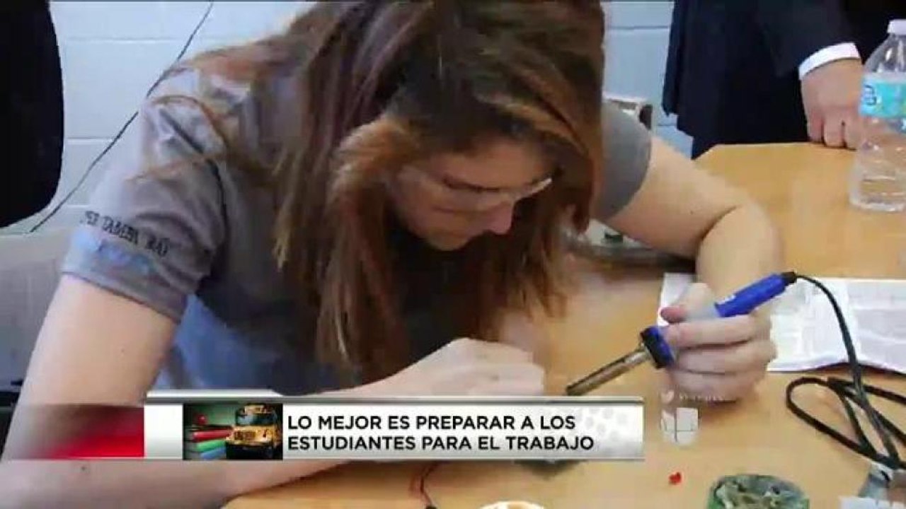 VIDEO: AMSkills prepara estudiantes para el mundo laboral