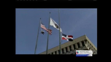 Vídeo: Dominicanos izan bandera en Boston