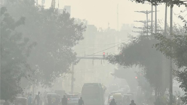 Delhi continues to witness ‘very poor’ air quality