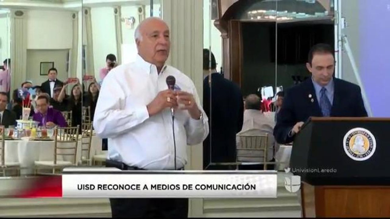 Distrito Escolar de United reconoce a los medios de comunicación