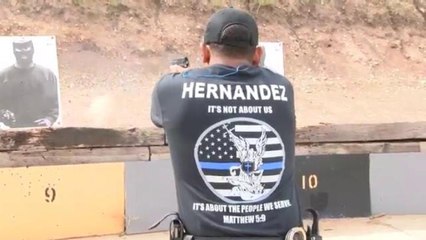 La nueba generación de cadetes de policía en Odessa entrena con armas de fuego