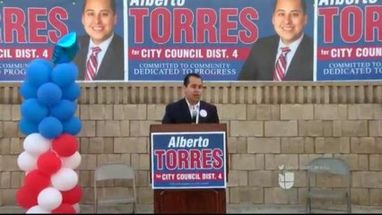 Anuncia oficialmente candidatura para regidor del Distrito Número 4.