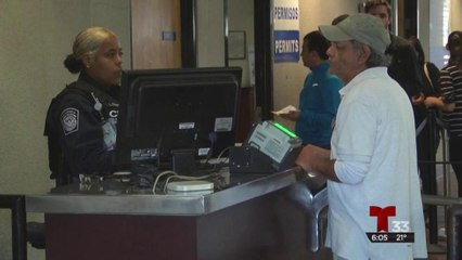 Tramitar I 94 por Internet, no impide demora para recoger el permiso en garita