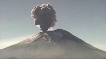 Viernes de ceniza en la Ciudad de México por erupción de volcán