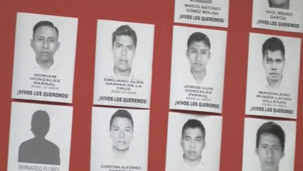 Padres de los 43 normalistas inician caravana en E.U.