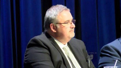 Mesa directiva escolar de Las Cruces elige nuevo superintendente