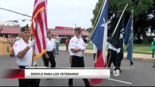 Laredo honra a los veteranos de guerra.
