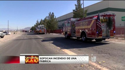 Incendio en fábrica de North Las Vegas.