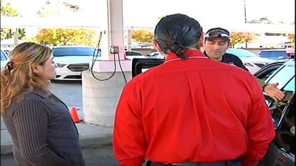 VIDEO: Academia comunitaria de policía en Santa Cruz educa a los hispanos