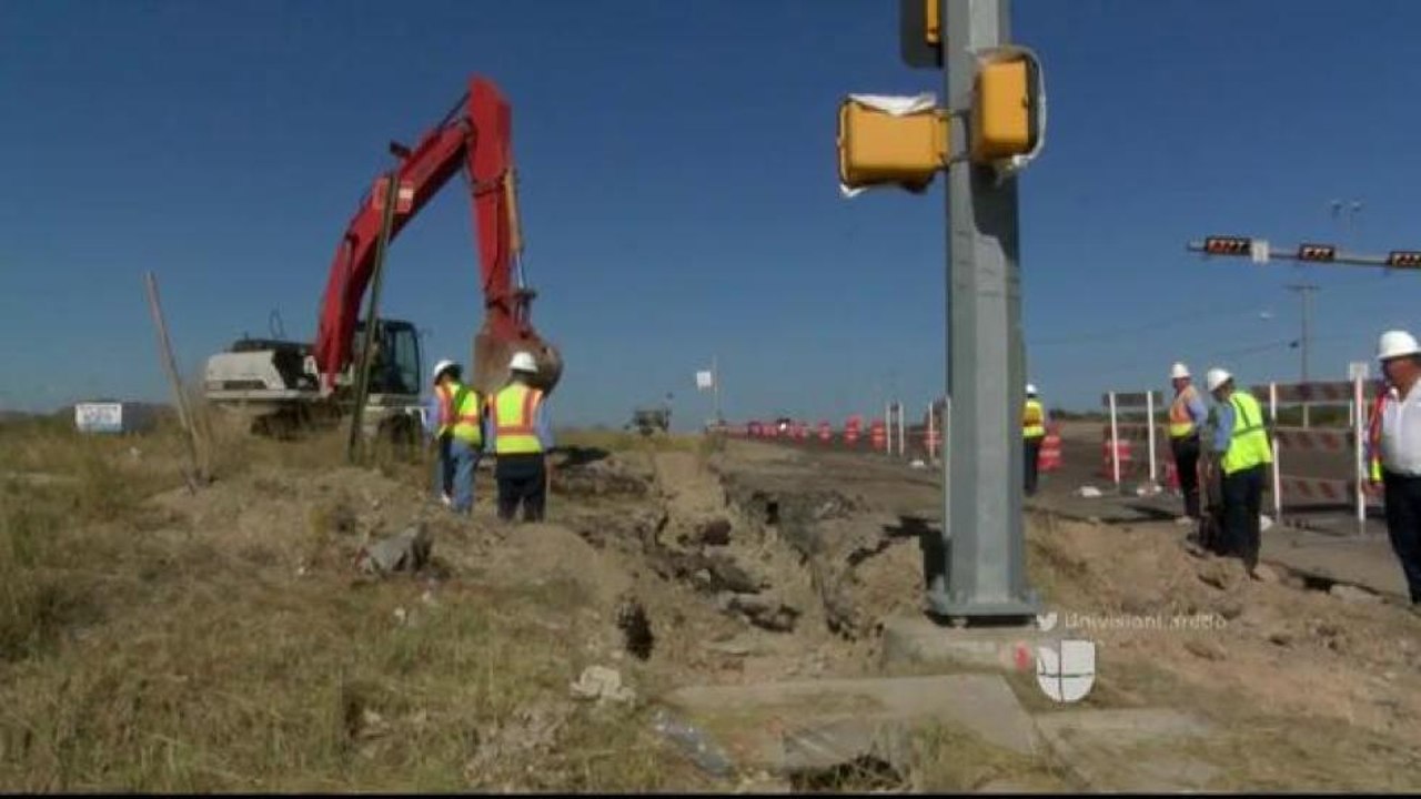 Continúan trabajos de reparación en la calle Shiloh y el Loop 20
