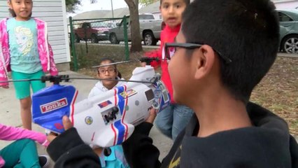 Padres indocumentados buscan otra ciudadanía para sus hijos americanos