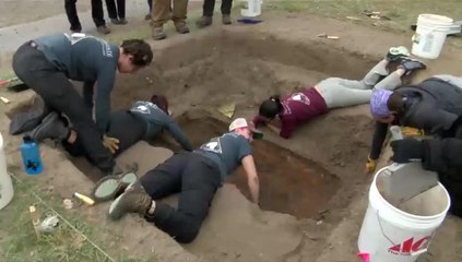 Immigrants\' Remains Exhumed for Identification