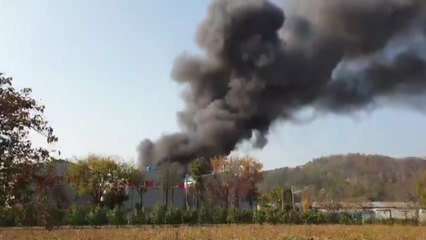 부산 강동동 스티커 공장에서 불...대응 1단계 발령 / YTN