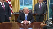 Trump firma órdenes ejecutivas