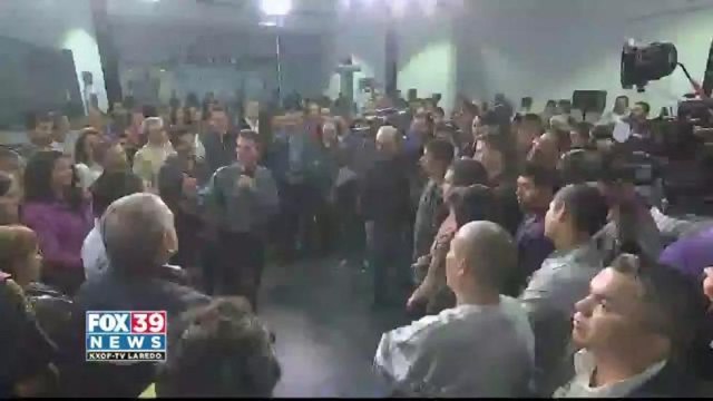 Mexican President Enrique Peña Nieto Welcomes Nationals To Mexico