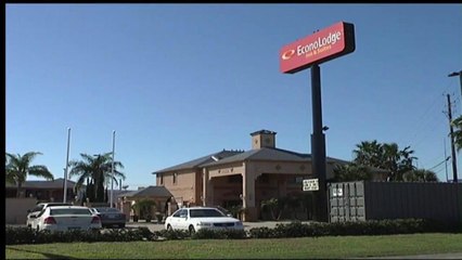 Hombre recibe disparos al rastro